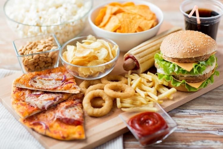 Tránh xa những thực phẩm gây kích thích tiêu hóa