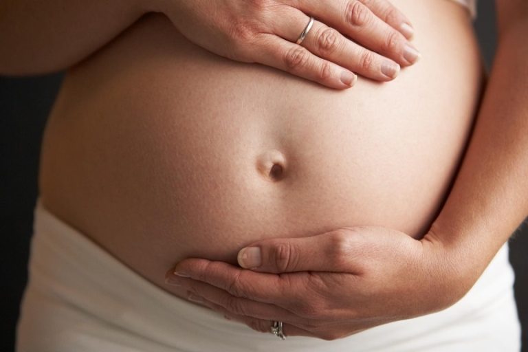 Mẹ bầu nên tuân thủ chỉ định của bác sĩ để có thai kỳ khỏe mạnh